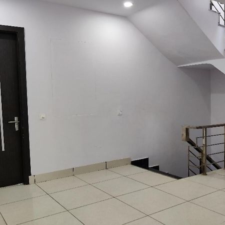 Oyo Hotel Laksh Kurukshetra Esterno foto