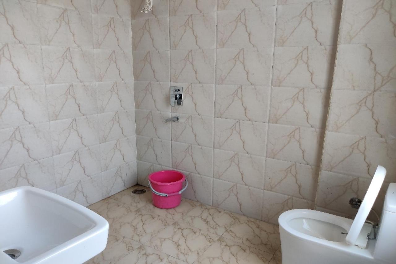 Oyo Hotel Laksh Kurukshetra Esterno foto